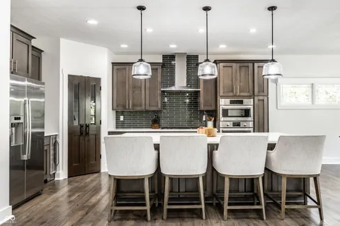 $975,000 | 7716 Traders Hollow Lane, Indianapolis, IN 46278