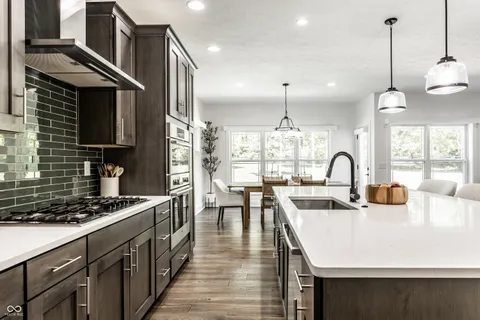 $975,000 | 7716 Traders Hollow Lane, Indianapolis, IN 46278