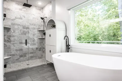$975,000 | 7716 Traders Hollow Lane, Indianapolis, IN 46278