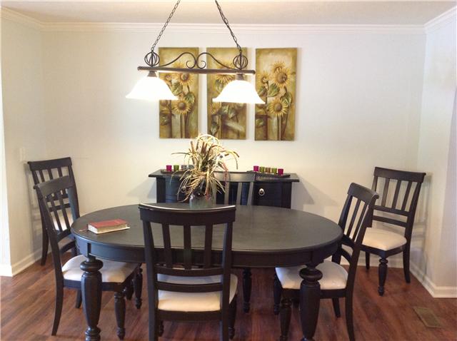 420 Ridgewood Drive Manchester, TN 37355 - Photo 7 of 15 Dining area
