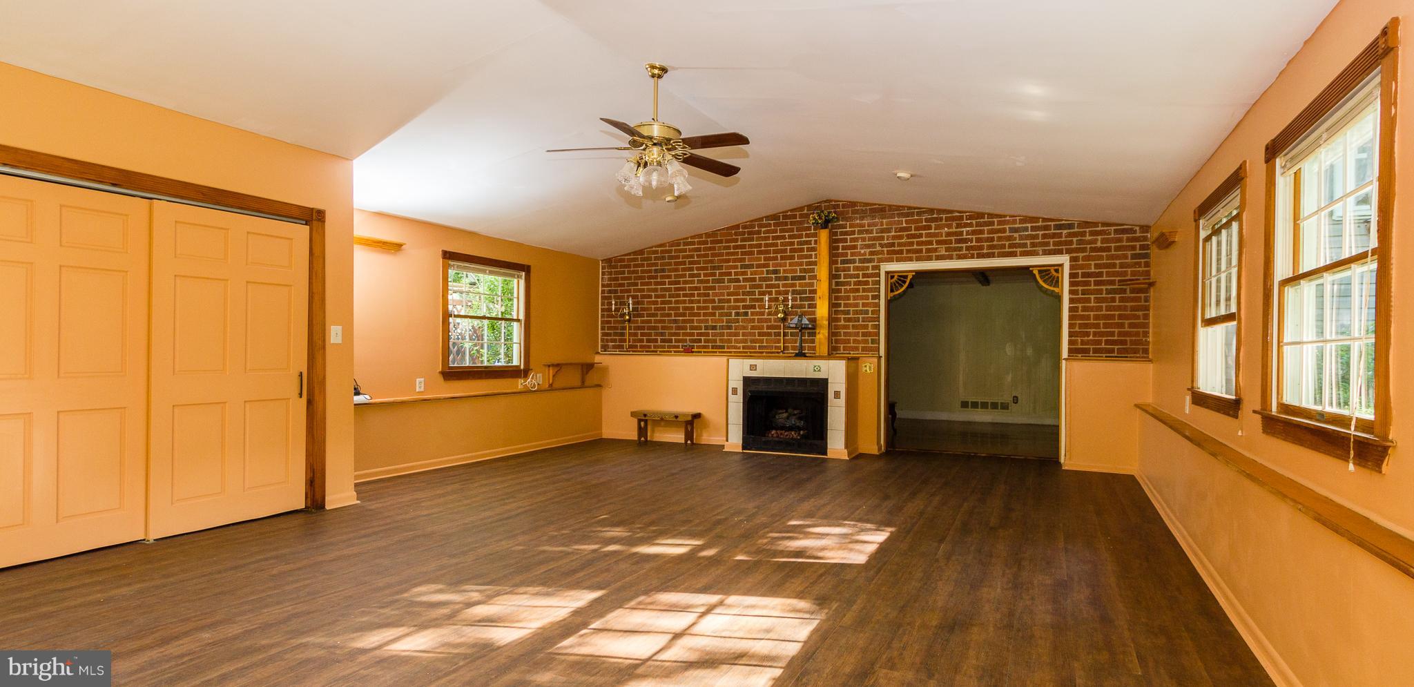 2110 Cider Mill Road Baltimore, MD 21234 - Photo 11 of 30 Family Room