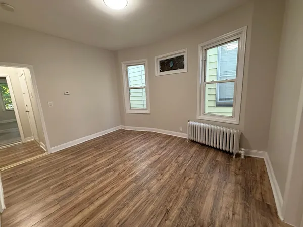 $2,600 | 221 Wilkinson Avenue, Unit 2, Jersey City, NJ 07305