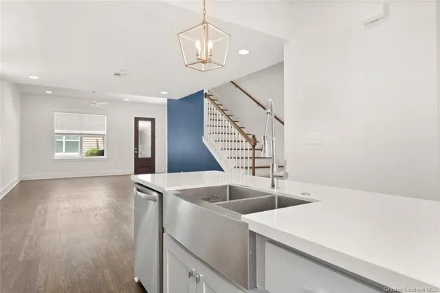 $212,500 | 515 Division Street, Unit 7, Lake Charles, LA 70601