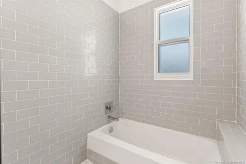 $207,500 | 515 Division Street, Unit 7, Lake Charles, LA 70601