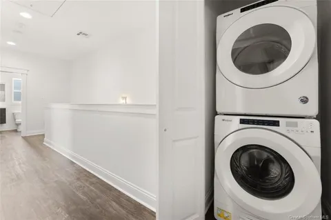 $207,500 | 515 Division Street, Unit 7, Lake Charles, LA 70601