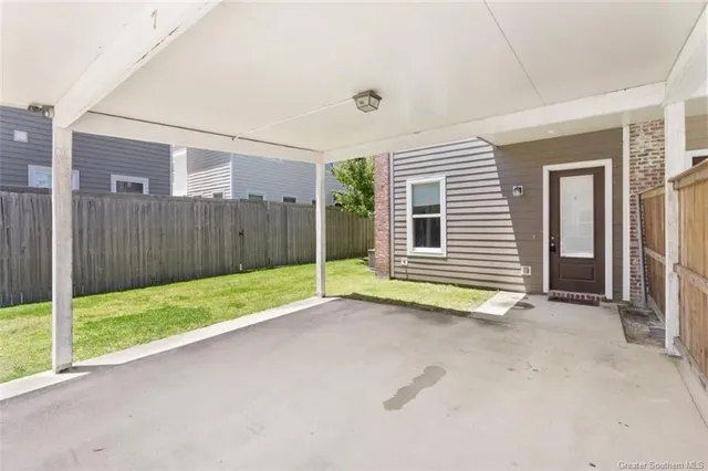 $212,500 | 515 Division Street, Unit 7, Lake Charles, LA 70601