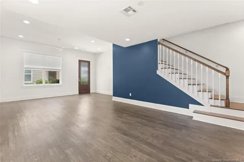 $207,500 | 515 Division Street, Unit 7, Lake Charles, LA 70601