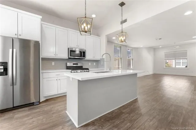 $212,500 | 515 Division Street, Unit 7, Lake Charles, LA 70601