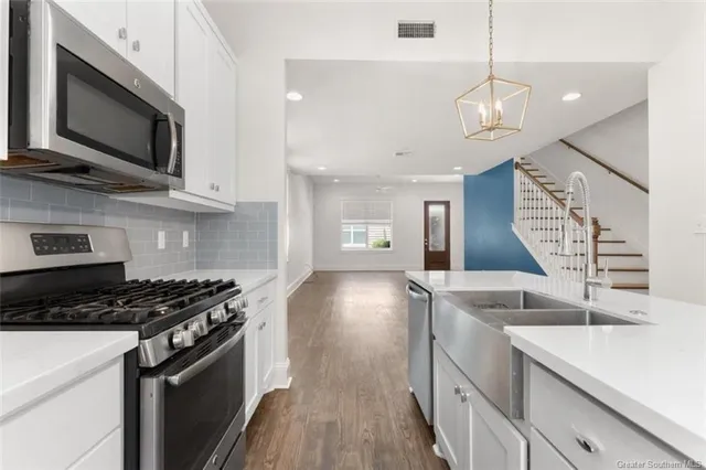 $212,500 | 515 Division Street, Unit 7, Lake Charles, LA 70601