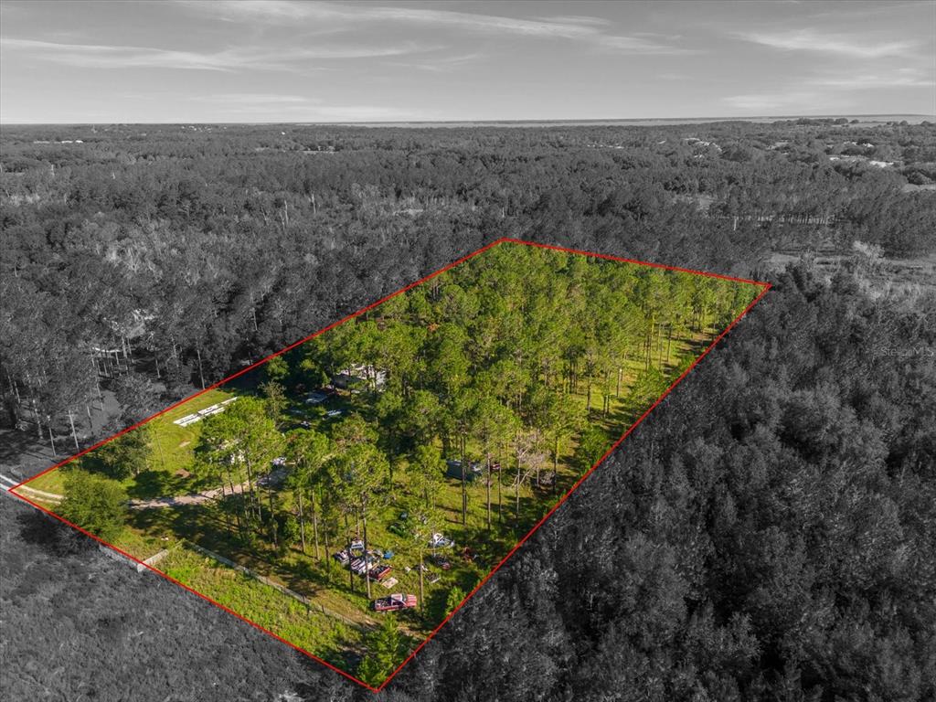 9535 Number 2 Road Howey-in-the-Hills, FL 34737 - Photo 3 of 22