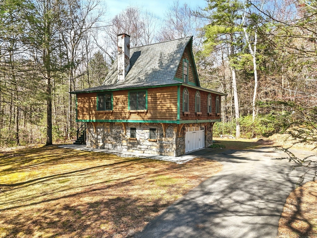 315 Southampton Road Westhampton, MA 01027 - Photo 1 of 39 Gallery Image 1