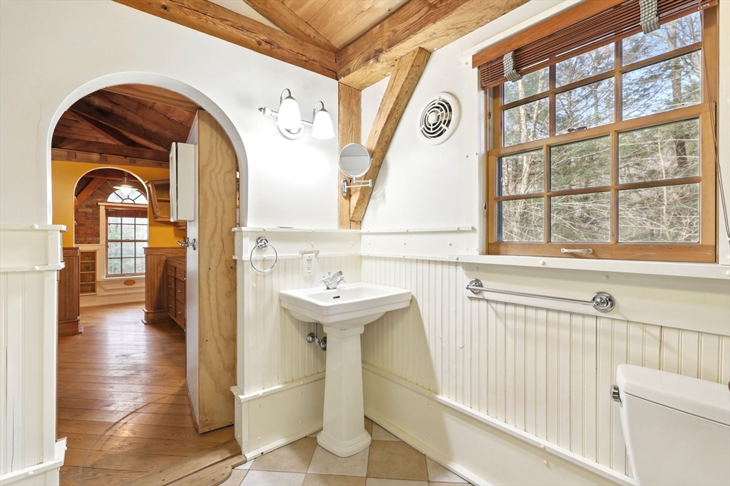 315 Southampton Road Westhampton, MA 01027 - Photo 17 of 39 Gallery Image 17