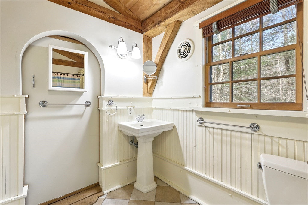 315 Southampton Road Westhampton, MA 01027 - Photo 18 of 39 Gallery Image 18