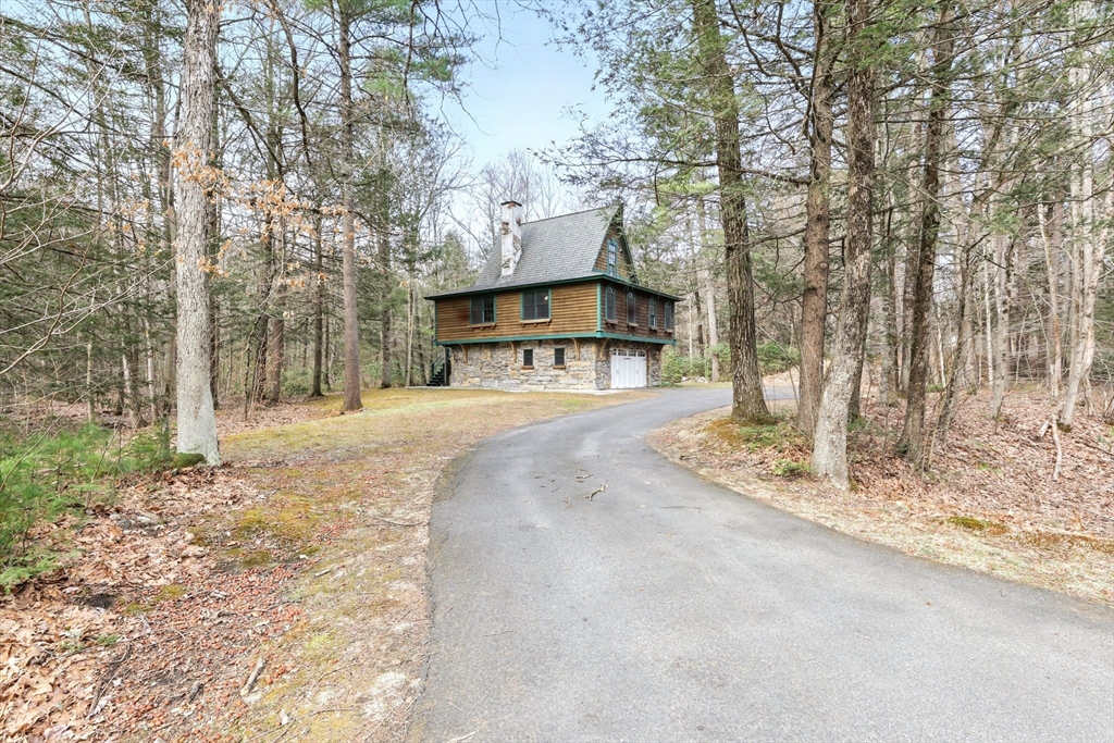 315 Southampton Road Westhampton, MA 01027 - Photo 2 of 39 Gallery Image 2