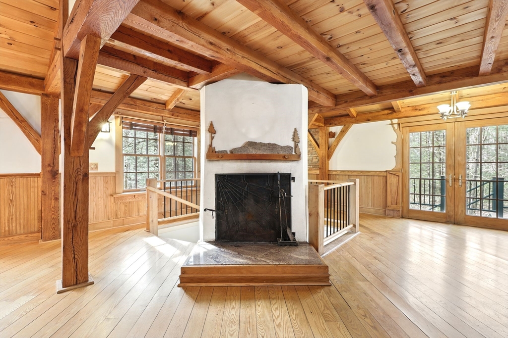 315 Southampton Road Westhampton, MA 01027 - Photo 6 of 39 Gallery Image 6