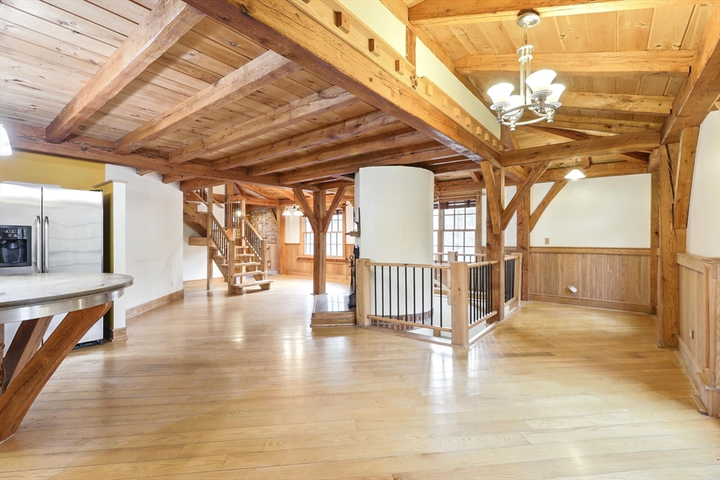 315 Southampton Road Westhampton, MA 01027 - Photo 9 of 39 Gallery Image 9