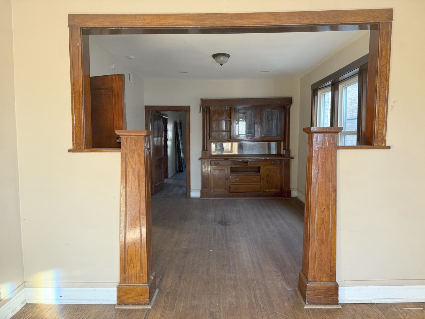 741 North Trumbull Avenue Chicago, IL 60624 - Photo 11 of 28