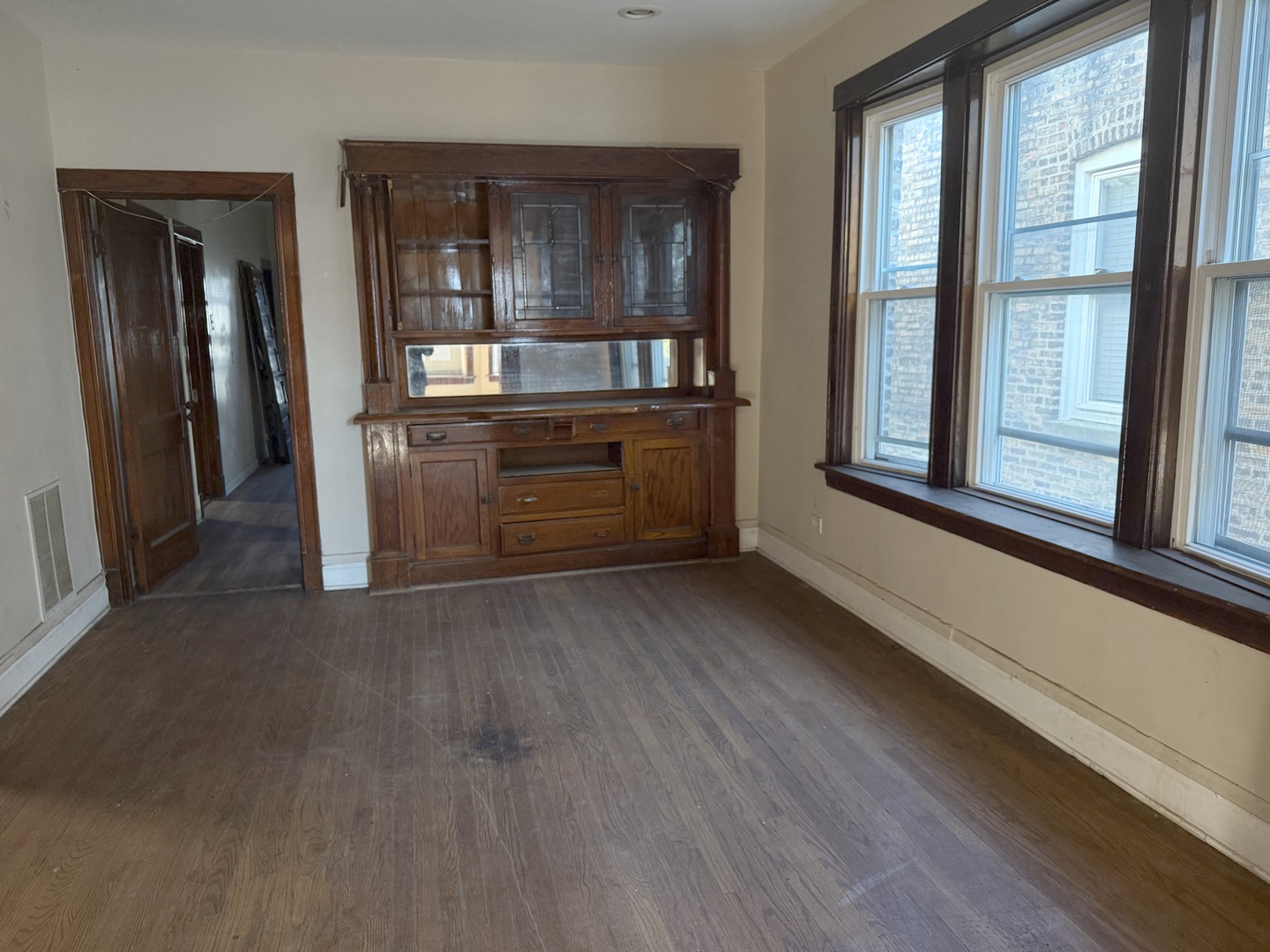 741 North Trumbull Avenue Chicago, IL 60624 - Photo 12 of 28