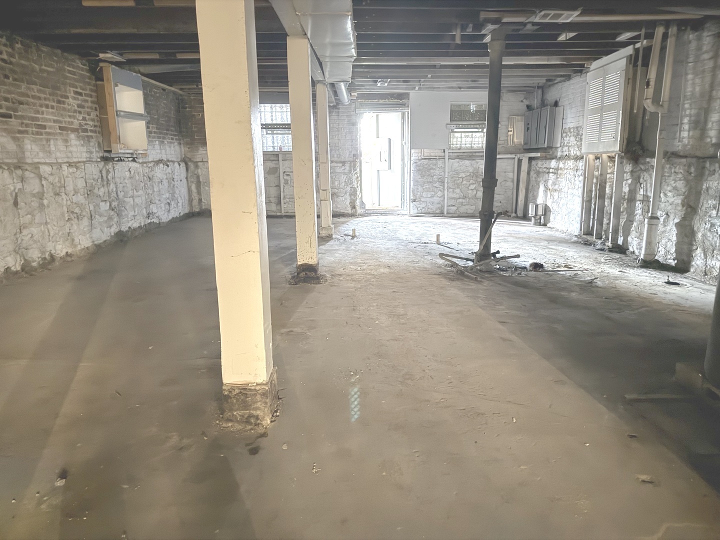 741 North Trumbull Avenue Chicago, IL 60624 - Photo 25 of 28