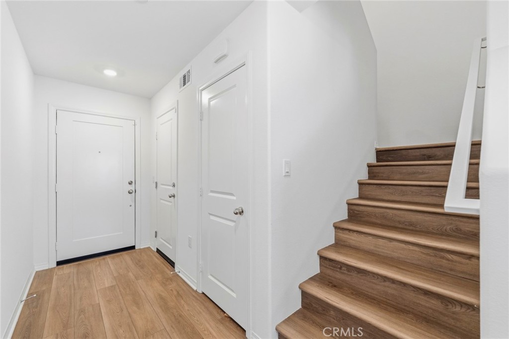 7102 Olive Grv Street Riverside, CA 92507 - Photo 5 of 45