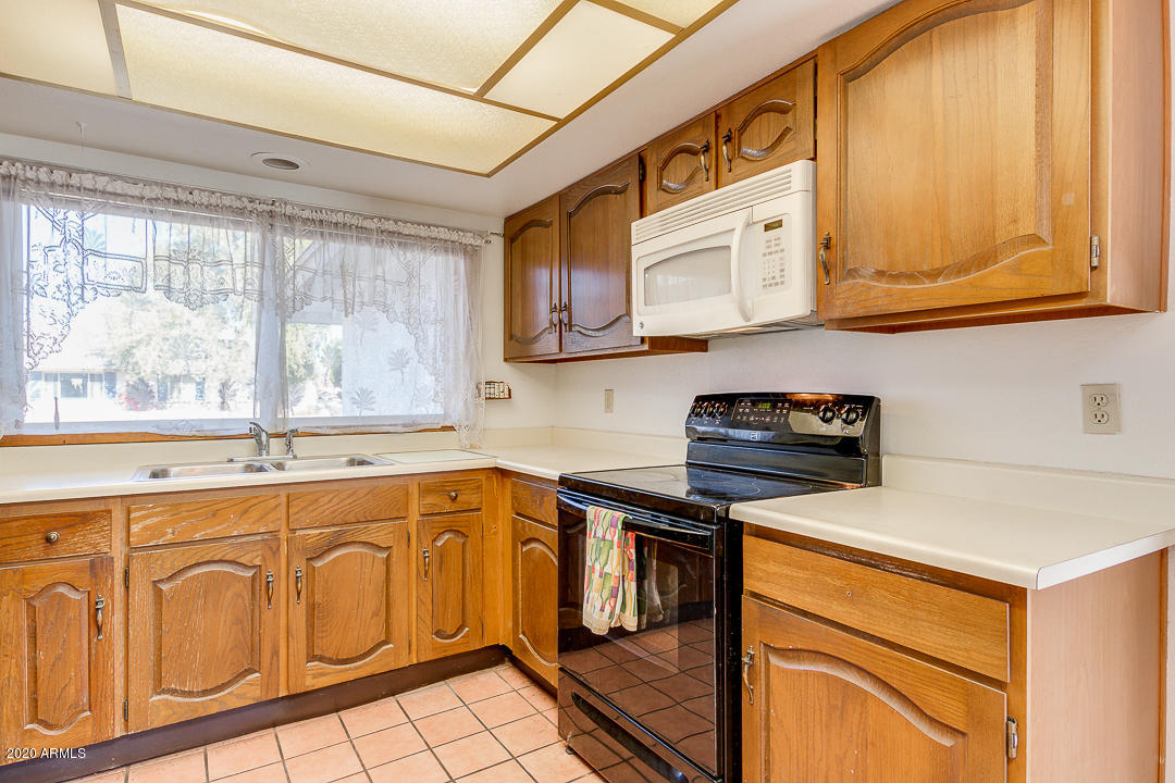 4321 East Hearn Road Phoenix, AZ 85032 - Photo 11 of 49 21-Hearn