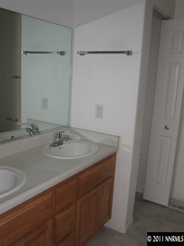 604 Shadow Lane Fernley, NV 89408 - Photo 11 of 13 Photo 11