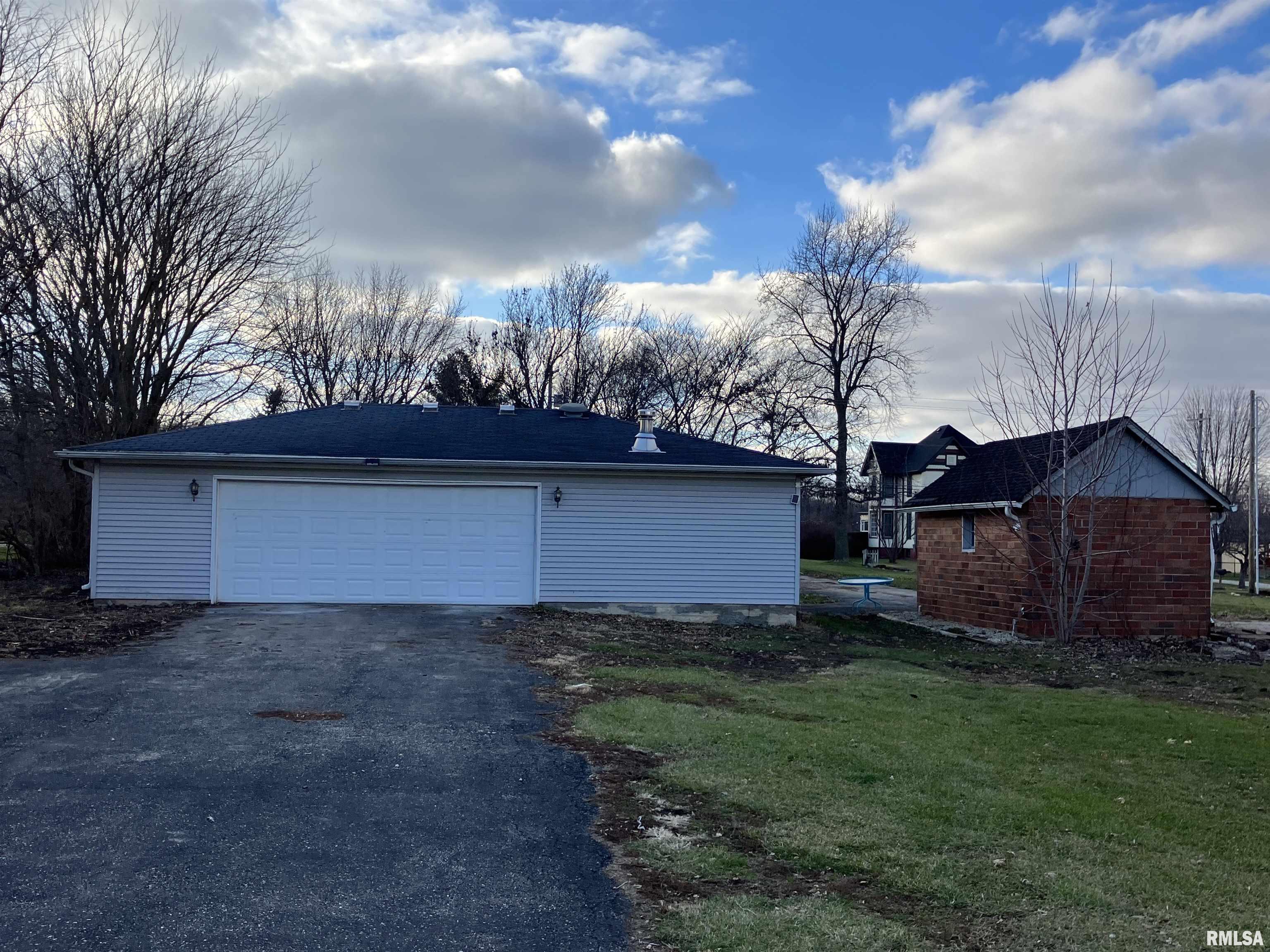 128 South Reed Street Sheffield, IL 61361 - Photo 5 of 12 Gallery Image 5