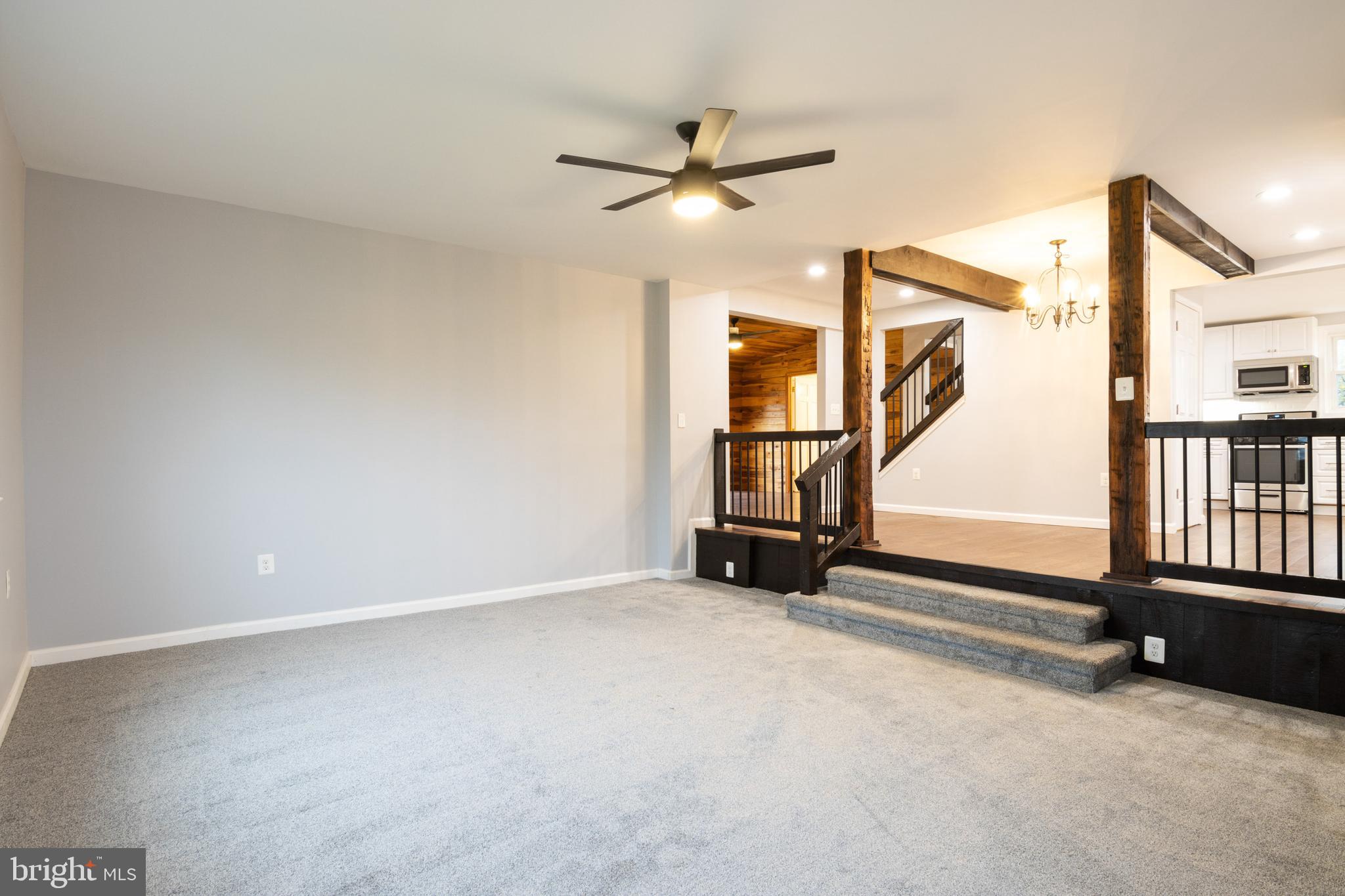 21713 Middletown Road Freeland, MD 21053 - Photo 14 of 41 Family room