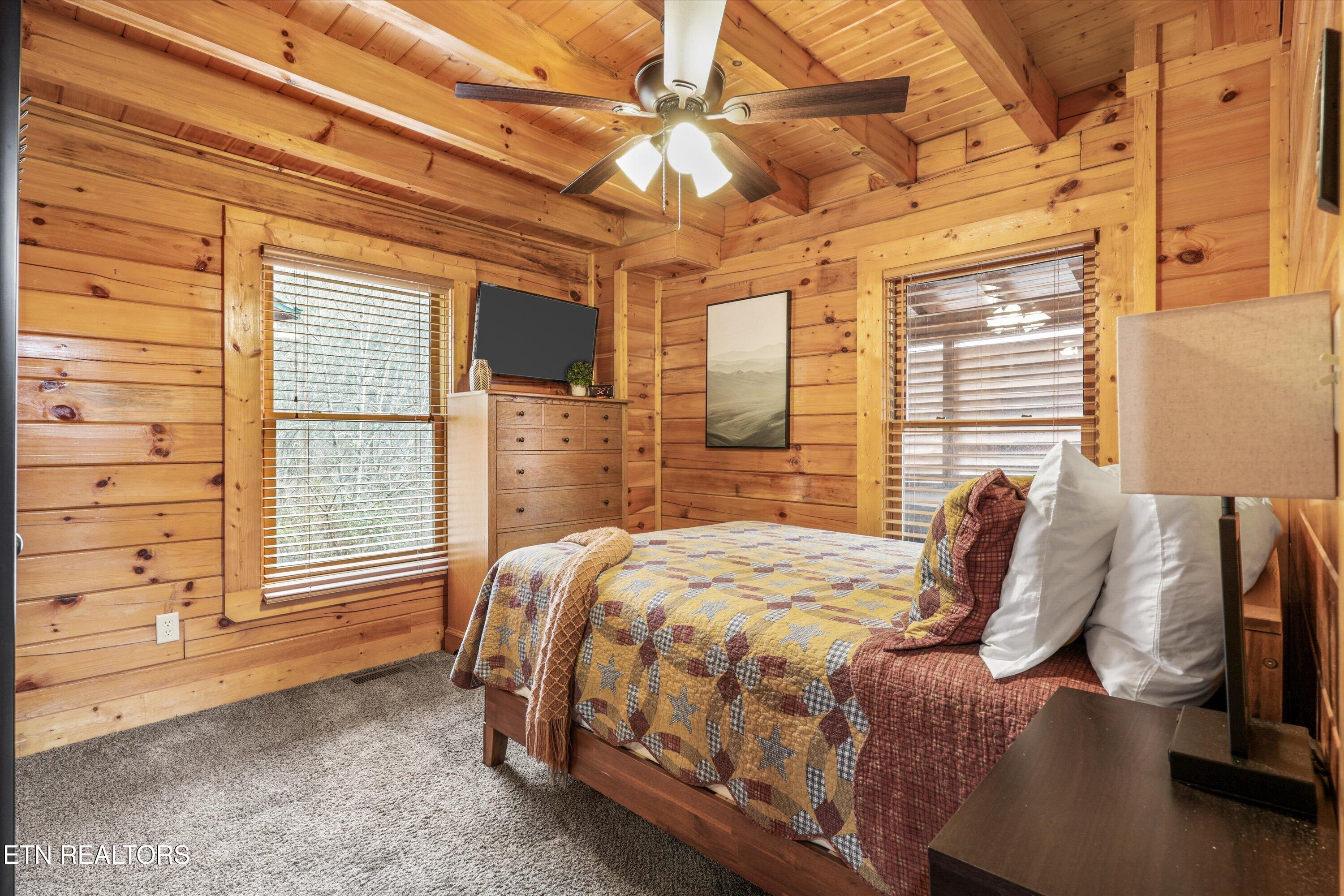 2012 Bear Creek Way Sevierville, TN 37862 - Photo 13 of 42 Bedroom