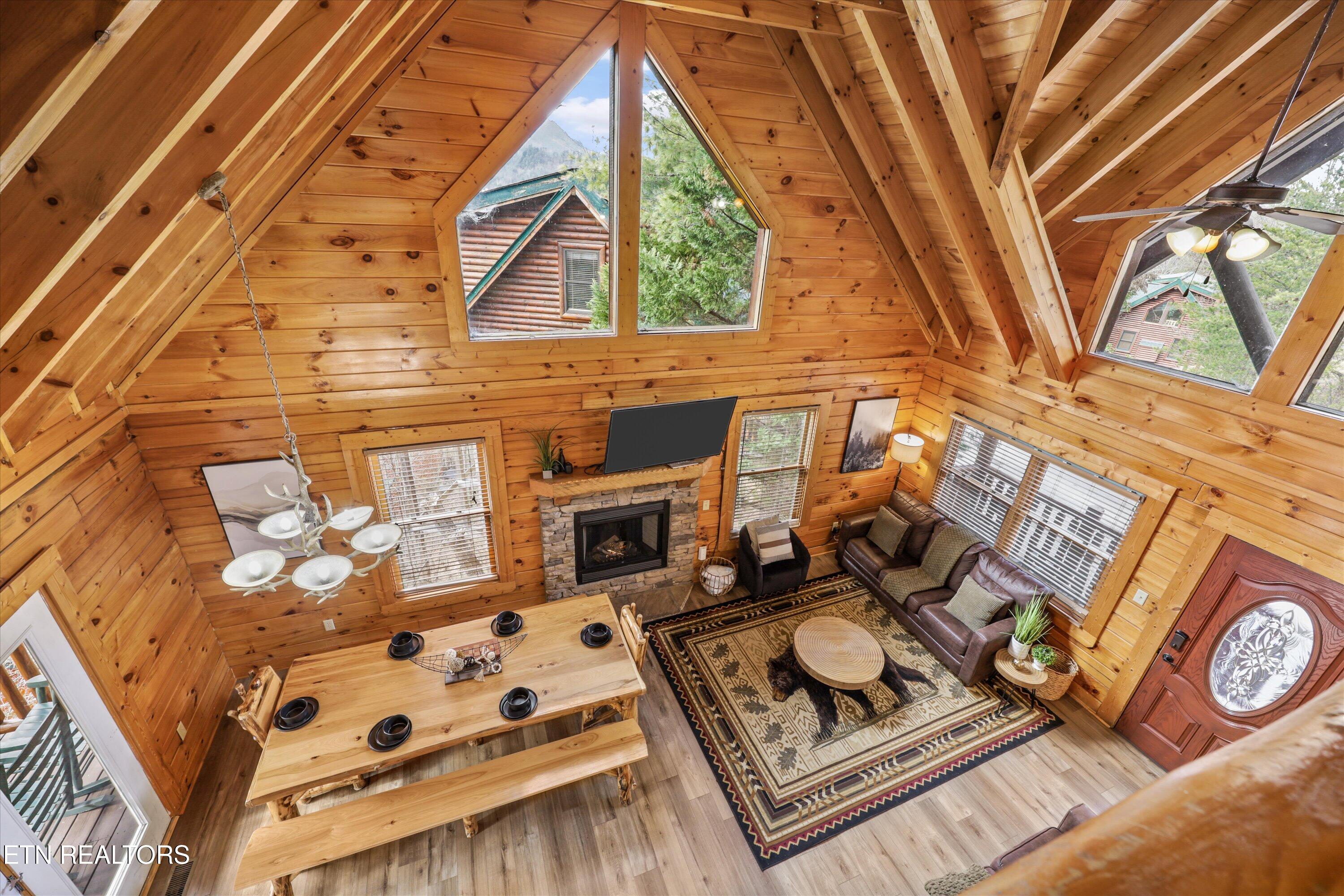 2012 Bear Creek Way Sevierville, TN 37862 - Photo 2 of 42 Living Area