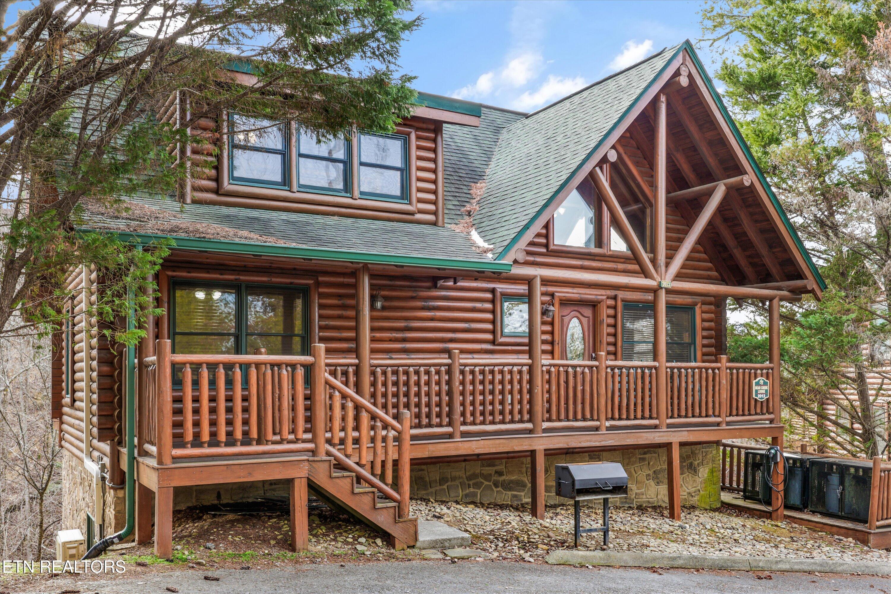 2012 Bear Creek Way Sevierville, TN 37862 - Photo 31 of 42 Front Exterior