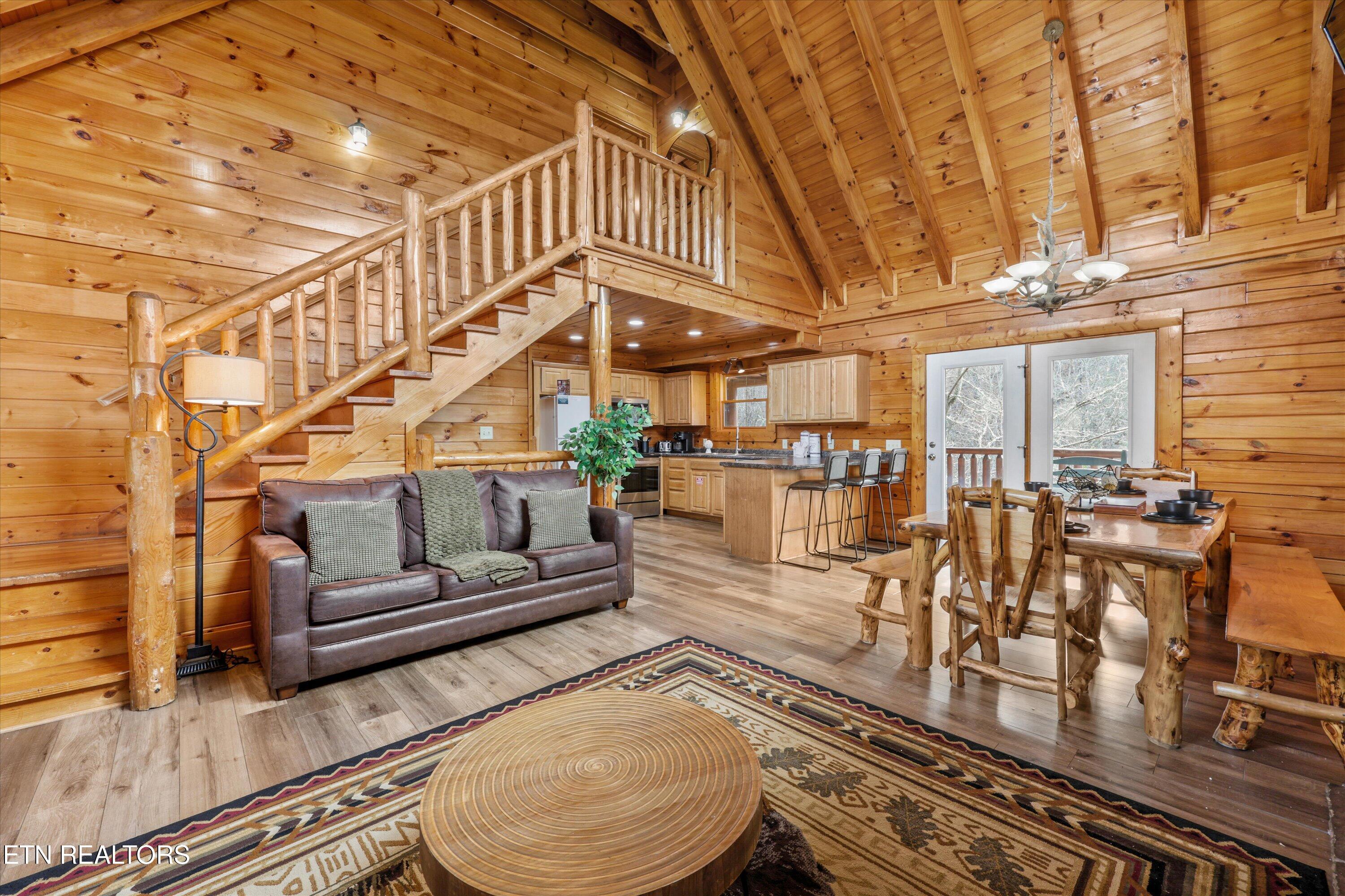 2012 Bear Creek Way Sevierville, TN 37862 - Photo 8 of 42 Living Area