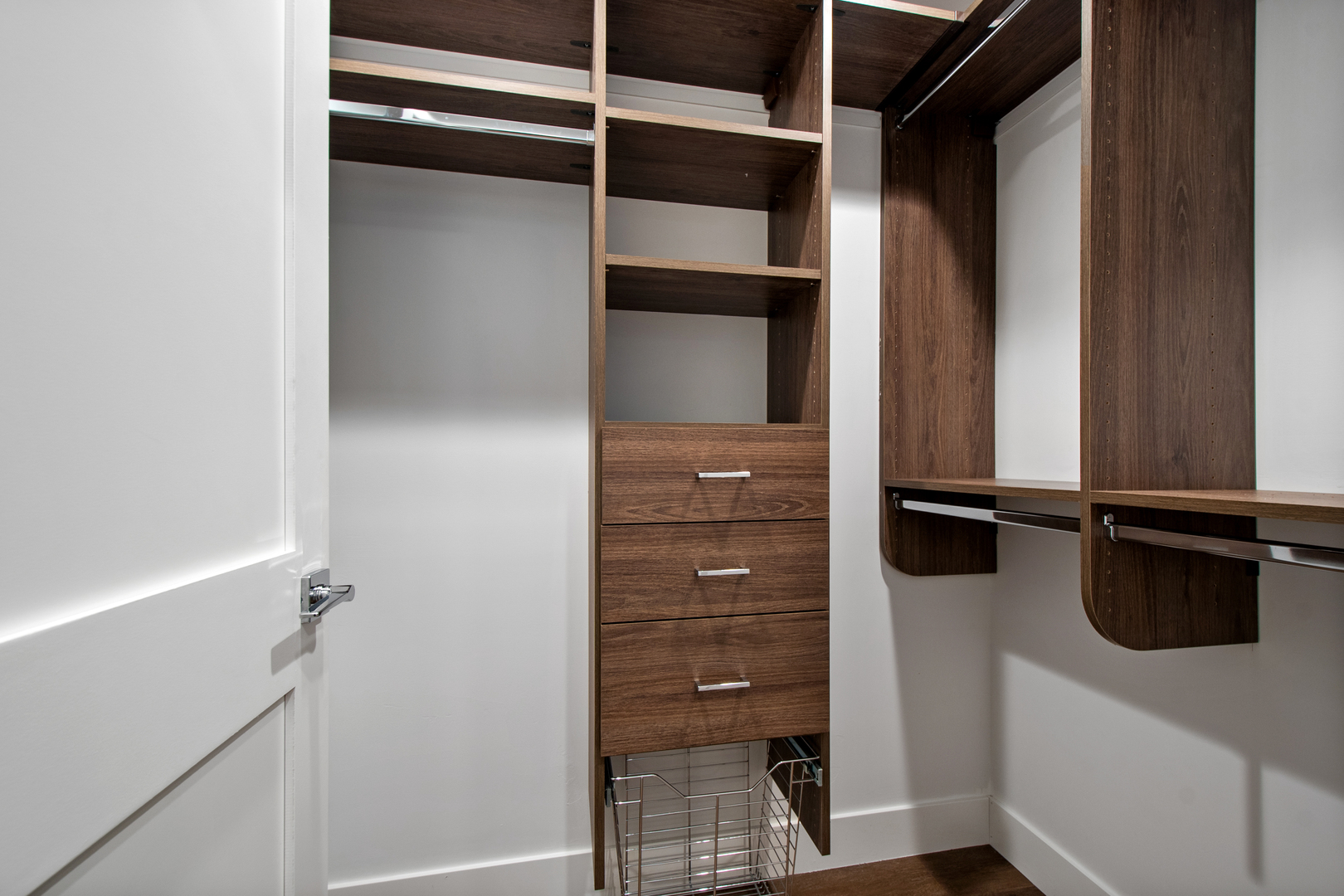 1901 North Halsted Street, Unit 1A Chicago, IL 60614 - Photo 34 of 38 a view of walk in closet