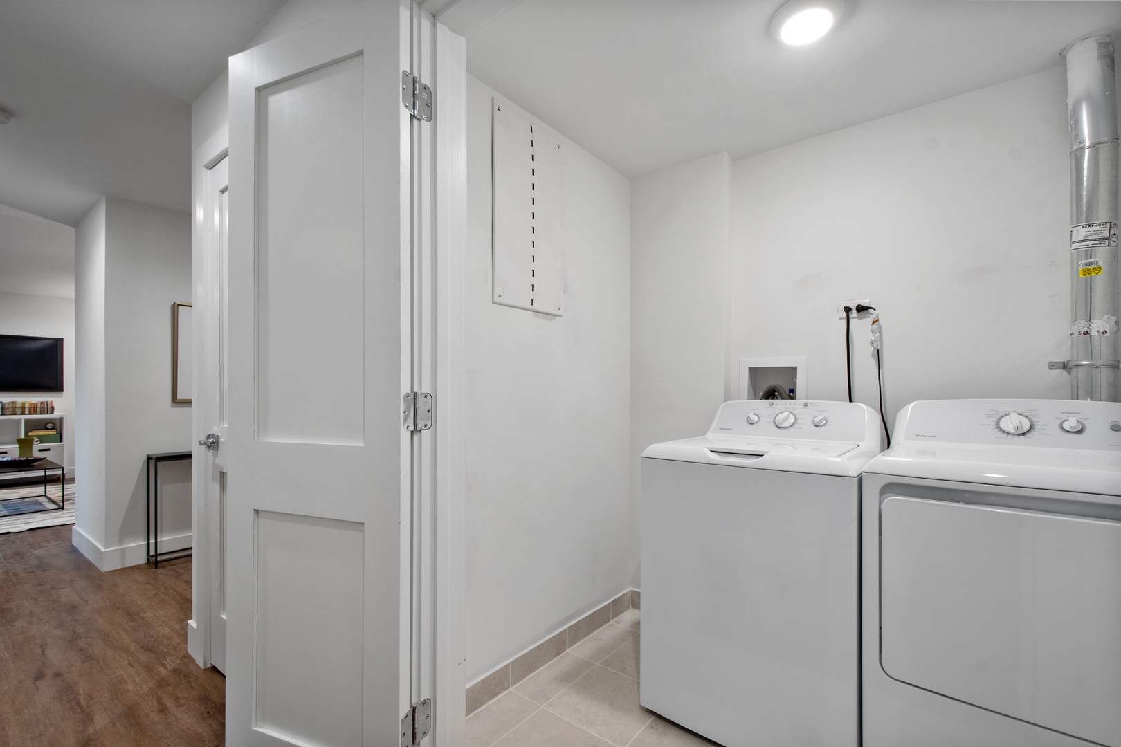 1901 North Halsted Street, Unit 1A Chicago, IL 60614 - Photo 36 of 38 a view of storage room