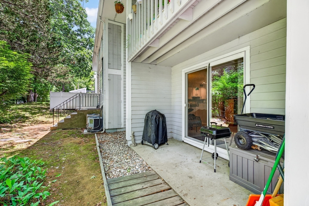 9 Beal's Cove Road, Unit A Hingham, MA 02043 - Photo 18 of 24