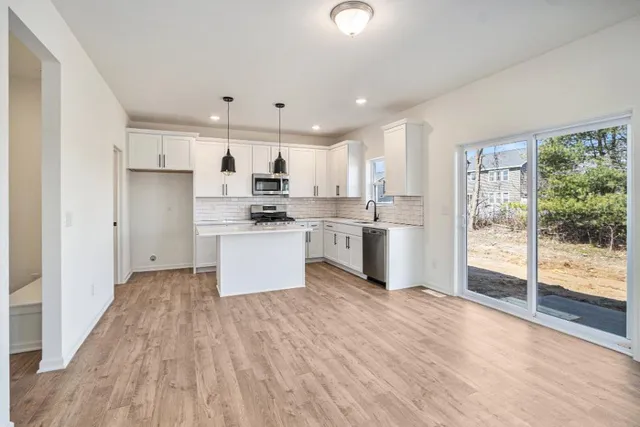 $549,900 | 6225 Comiskey Road, Stevensville, MI 49127