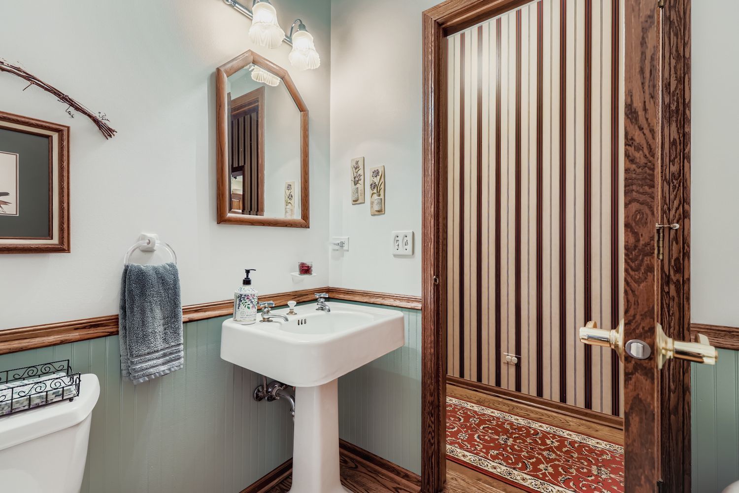 13N441 Coombs Road Elgin, IL 60124 - Photo 17 of 38 Gallery Image 17