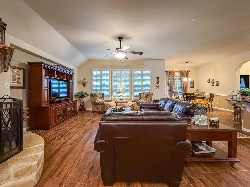 8308 Bishop Pine Road Denton, TX 76208 - Photo 13 of 29