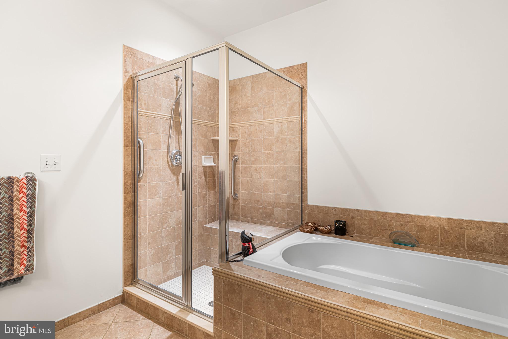 264 Carson Terrace Huntingdon Valley, PA 19006 - Photo 14 of 18 Master Bath