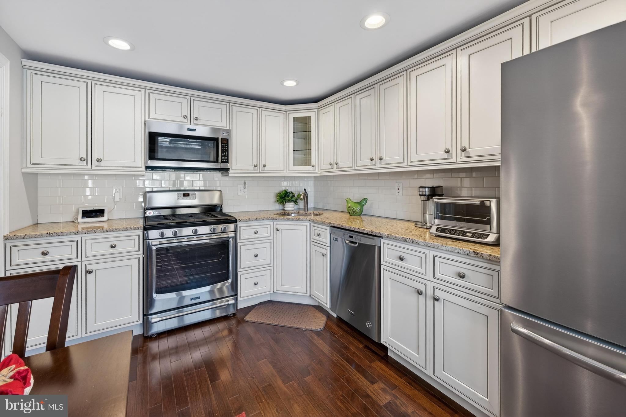 22 East Close Moorestown, NJ 08057 - Photo 3 of 19