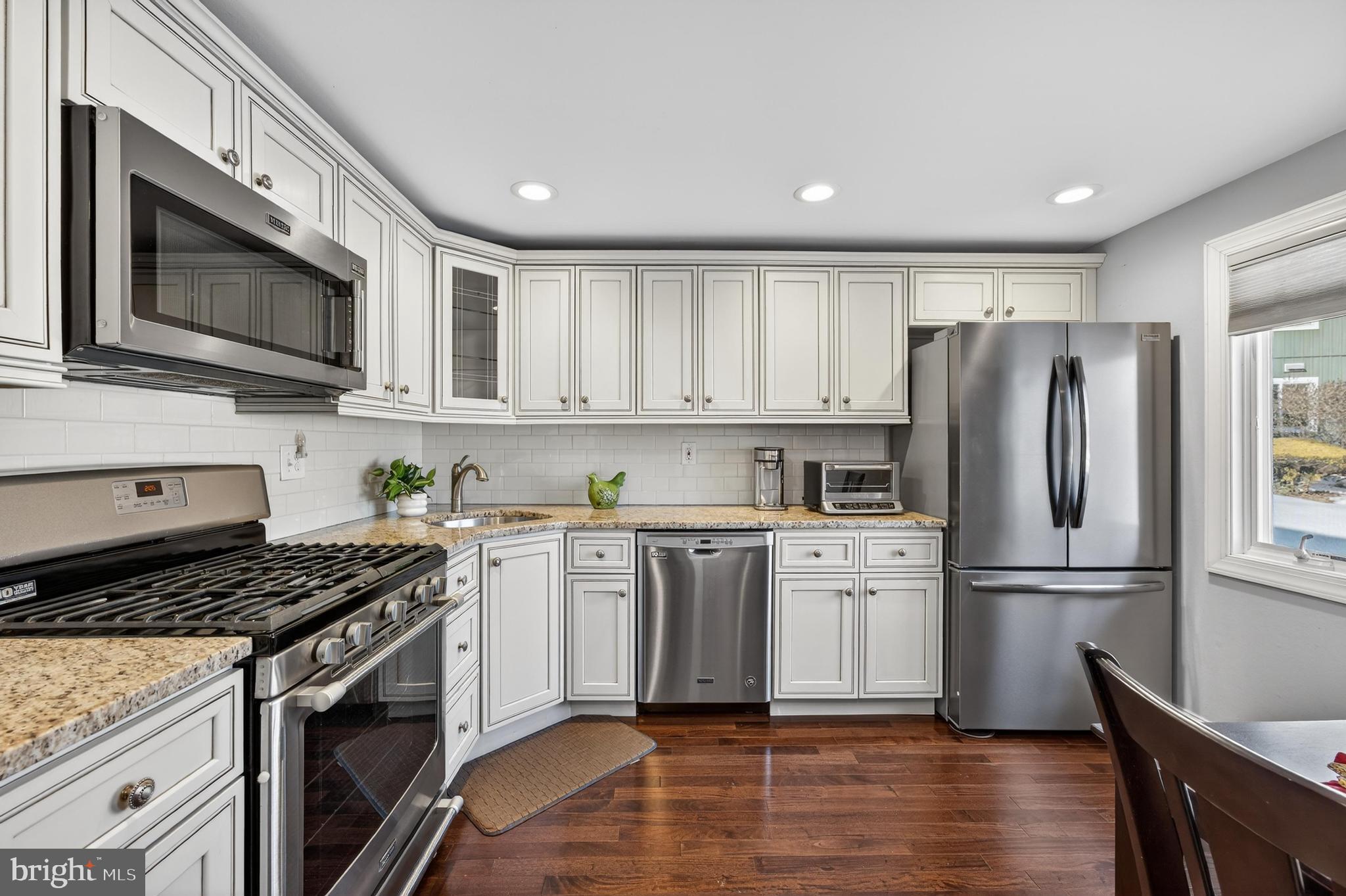 22 East Close Moorestown, NJ 08057 - Photo 5 of 19