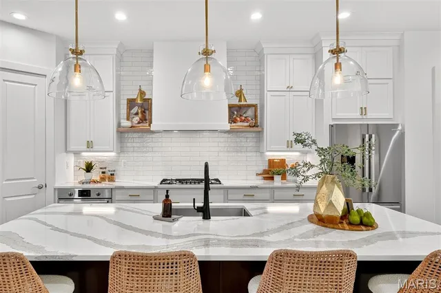 $795,000 | 4329 Westminster Place, Unit 1W, St. Louis, MO 63108