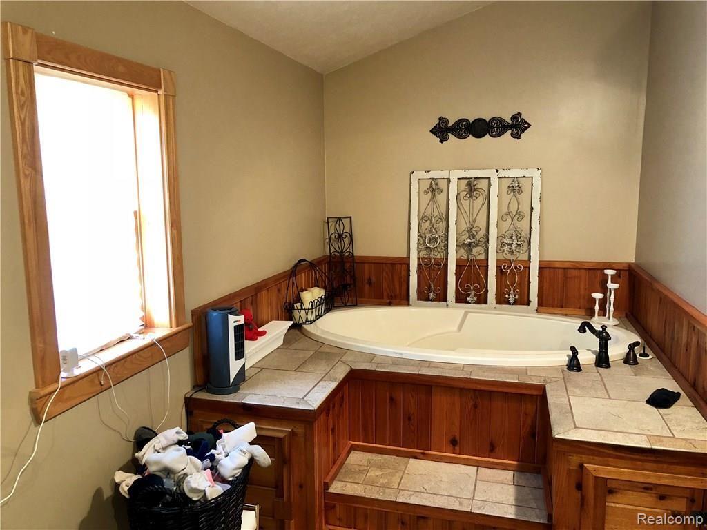 12433 Baldwin Road Gaines, MI 48436 - Photo 18 of 36 IMG_E0913.JPG