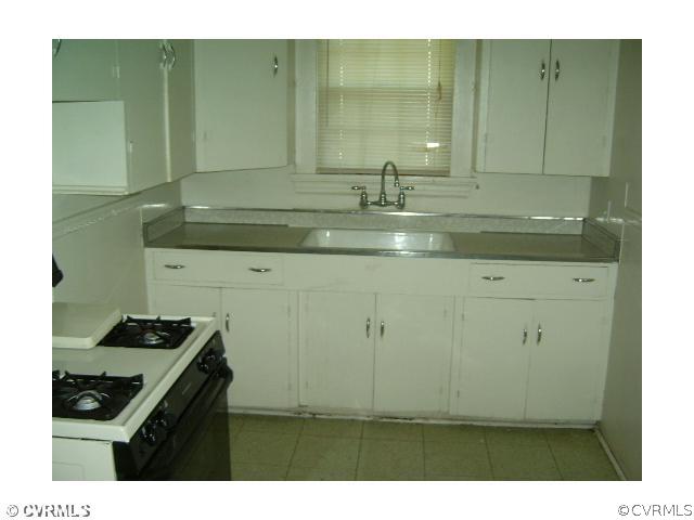 3160 Decatur Street Richmond, VA 23224 - Photo 8 of 10 Kitchen