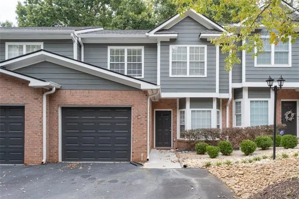 $2,800 | 2680 Pine Tree Road Northeast, Unit 5, Atlanta, GA 30324