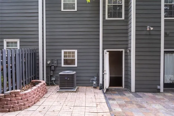 $2,800 | 2680 Pine Tree Road Northeast, Unit 5, Atlanta, GA 30324