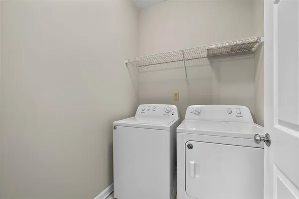 $2,800 | 2680 Pine Tree Road Northeast, Unit 5, Atlanta, GA 30324