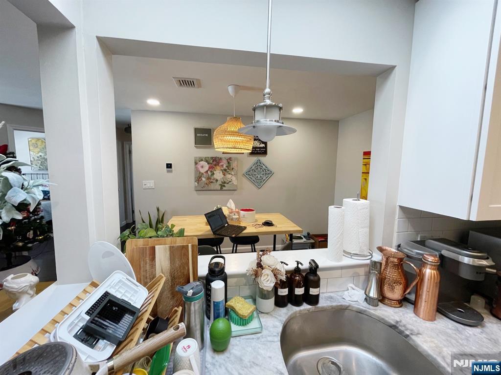 100 Crown Court, Unit 473 Edgewater, NJ 07020 - Photo 7 of 24