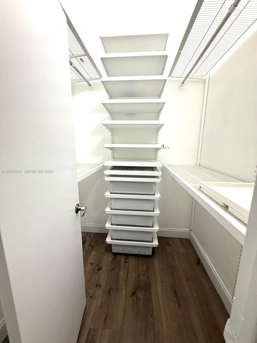 7968 Southwest 105th Place Miami, FL 33173 - Photo 23 of 29 Bedroom 2