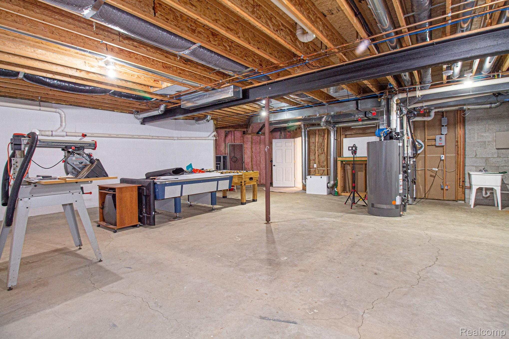2934 West Coon Lake Road Howell, MI 48843 - Photo 26 of 36 Basement